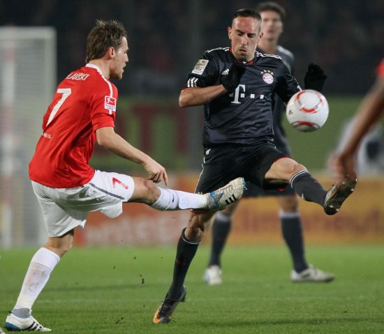 萨谢成为球 萨谢成为球